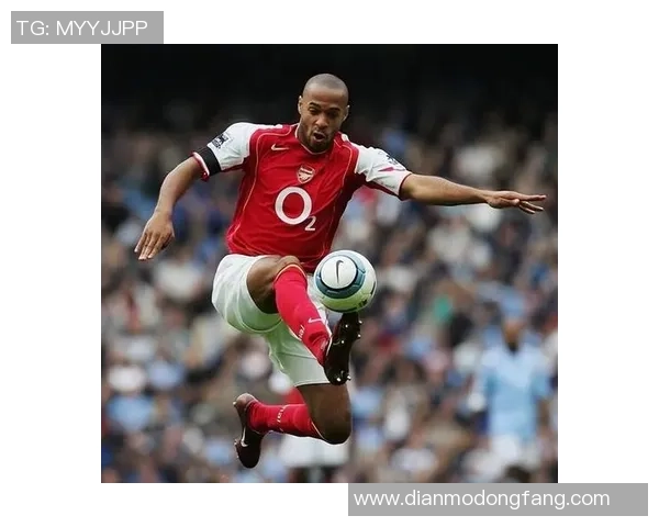 主帅引领锋芒足球球星闪耀赛场展现不凡实力