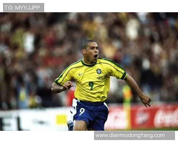 全球足球明星集结盘点：足坛巨星的巅峰对决与精彩表现