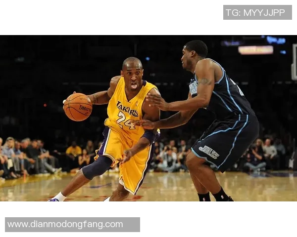 最帅足球球星库洛米颜值爆表与球场风采完美结合的瞬间