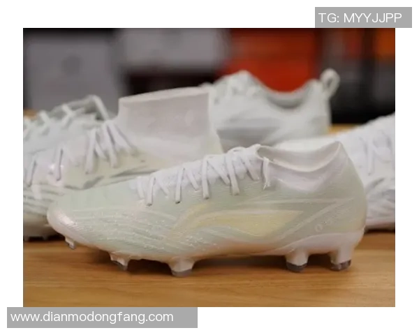 穿李宁足球鞋的球星有哪些他们在赛场上的表现如何