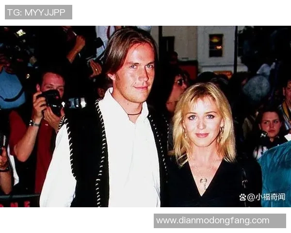 足球明星妻子背后的故事 揭开她们的独特人生与不为人知的坚韧魅力