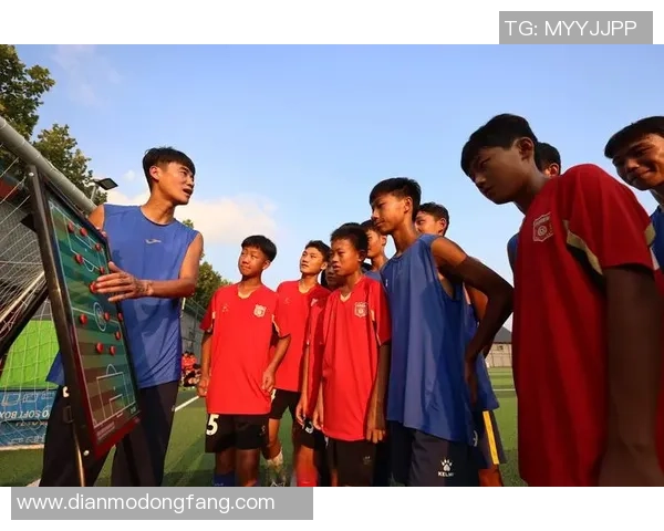 足球星时刻见证绿茵英雄拼搏荣耀燃烧青春梦想